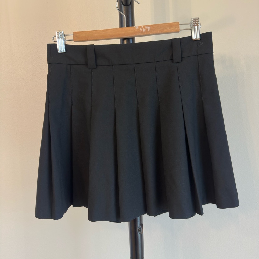 NWOT ARITZIA SUNDAY BEST Olive Micro Skirt Size 8 - Picture 5 of 7